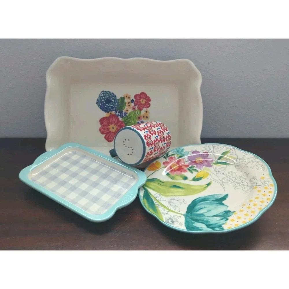 Pioneer Woman Ceramic Casserole Dish Salt Shaker Plate Butter Dish Base 4pc